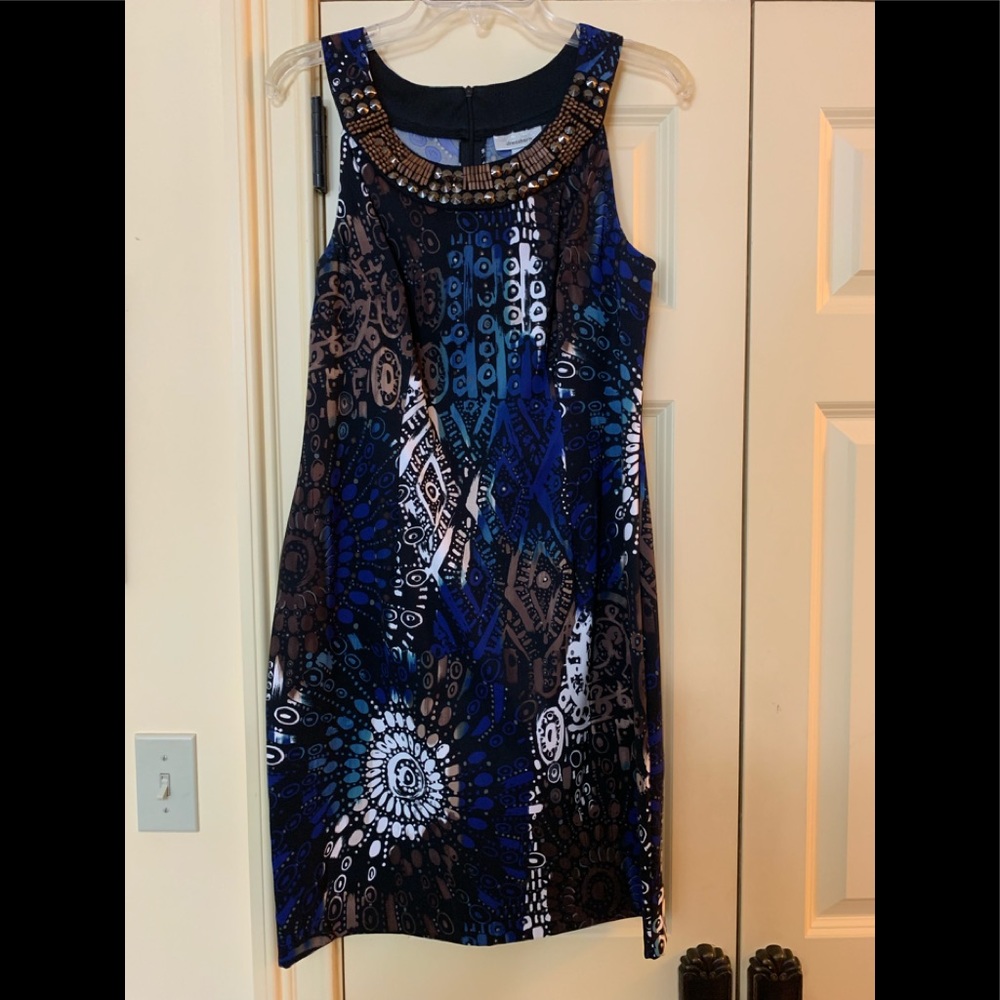 Dress - Picture 2 of 3